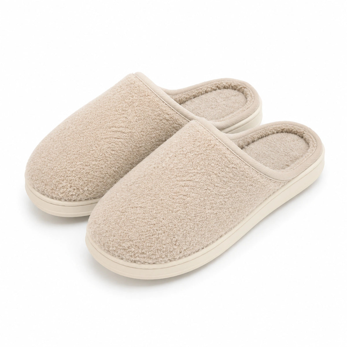 Chaussons pointure 42/43 en textile bouclé beige - mules d'intérieur à semelle plate